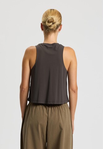 rethinkit studios Top 'Almue' in Black