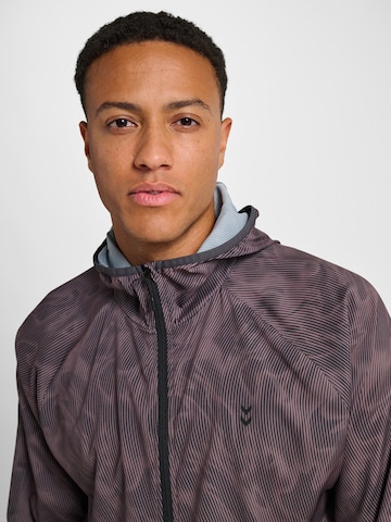 Hummel Udendørsjakke i grå