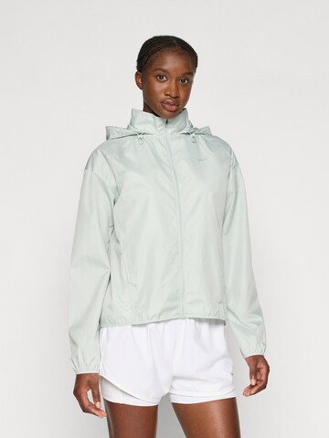 NIKE Sportdzseki 'TEMPO' - ezüst: elől