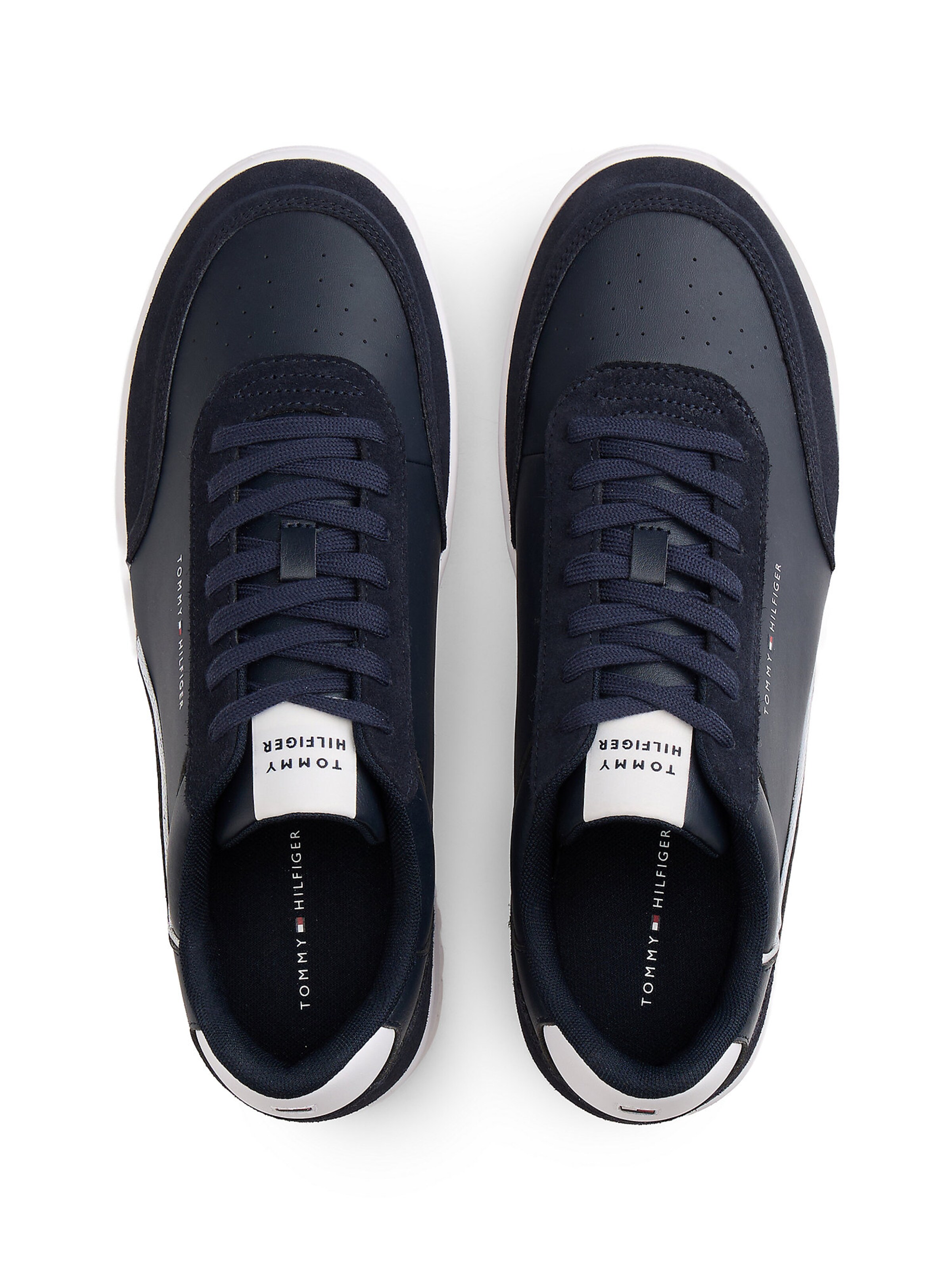 TOMMY HILFIGER Sneaker in Blau