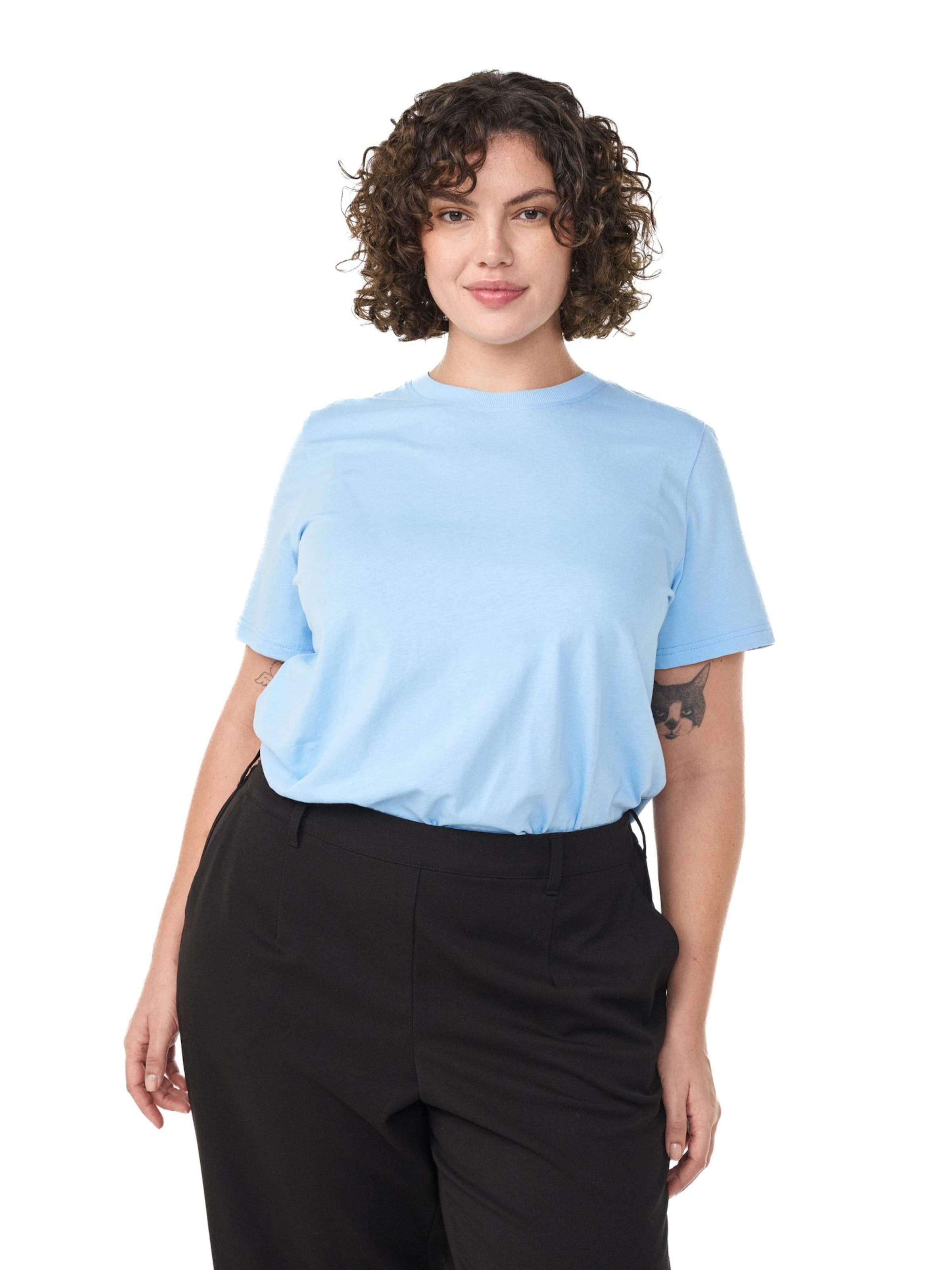 T-shirt 'Charlin' Zizzi en bleu : devant