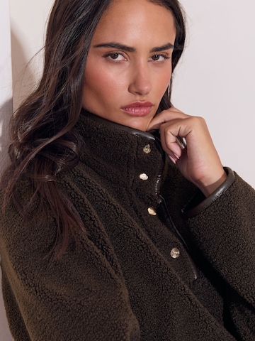Lipsy Pullover i brun