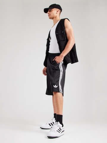 ADIDAS ORIGINALS - regular Pantalón en negro