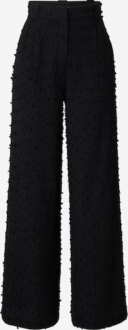 Hofmann Copenhagen Wide leg Pleat-Front Pants in Black: front