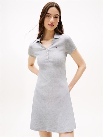 Abito di Tommy Jeans in grigio: frontale