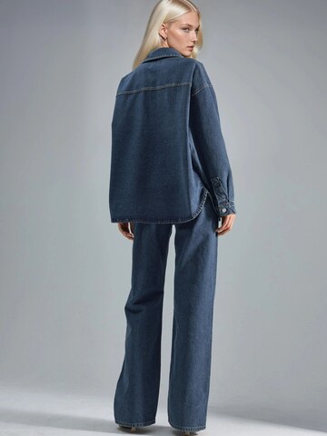 Completo pantalone di Hiccup in blu