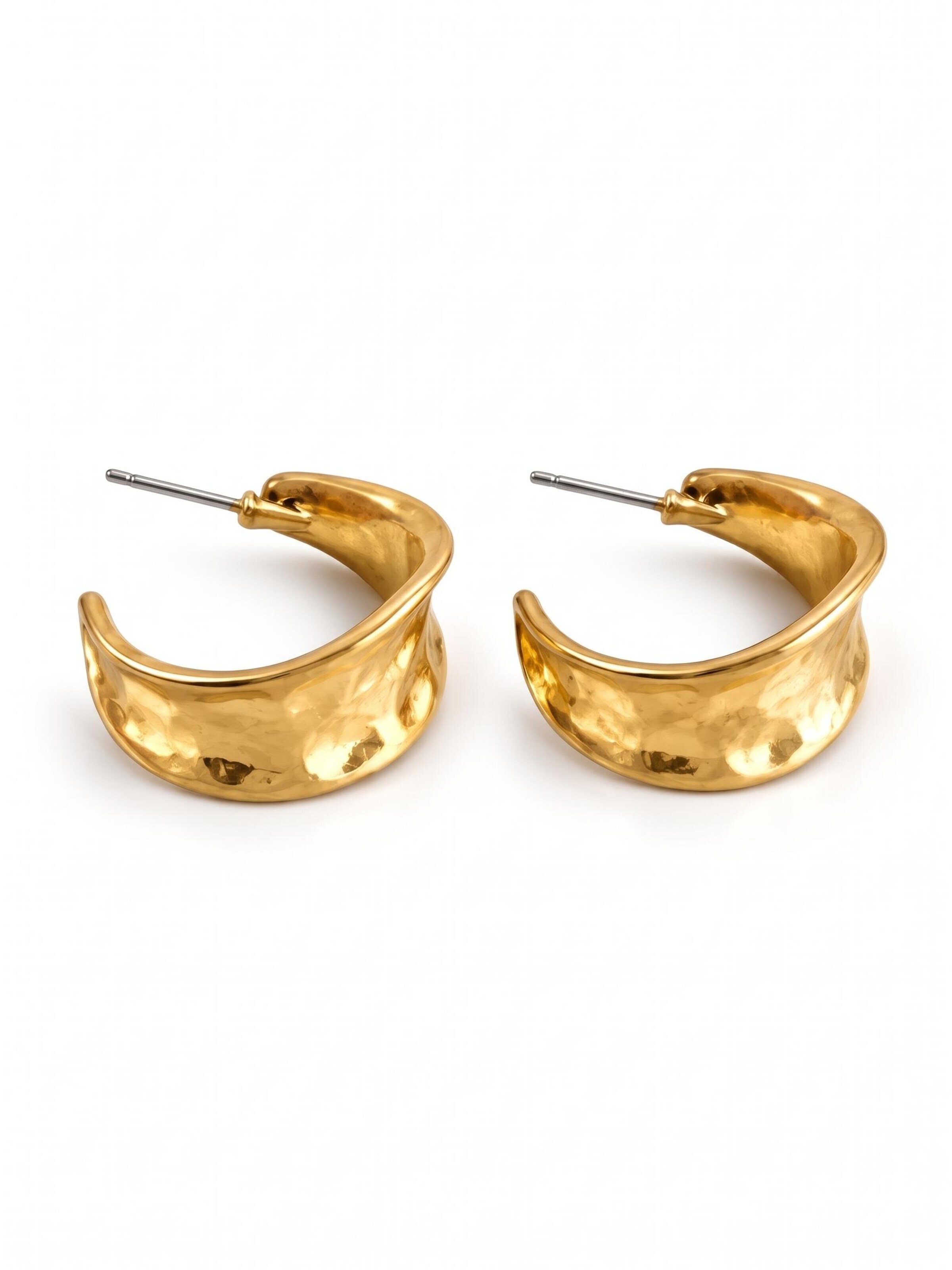 Kamakula Earrings 'Sculptural Chunky' in Gold: front