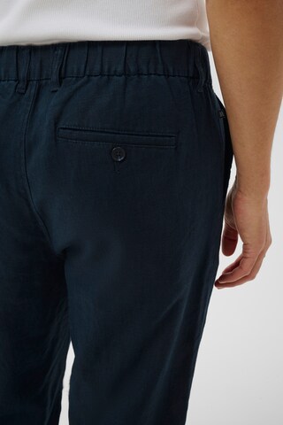 Matinique Regular Hose 'MAharlow' in Blau