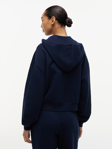 TOMMY HILFIGER Кофта на молнии в Синий