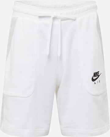 Regular Pantalon Nike Sportswear en blanc : devant