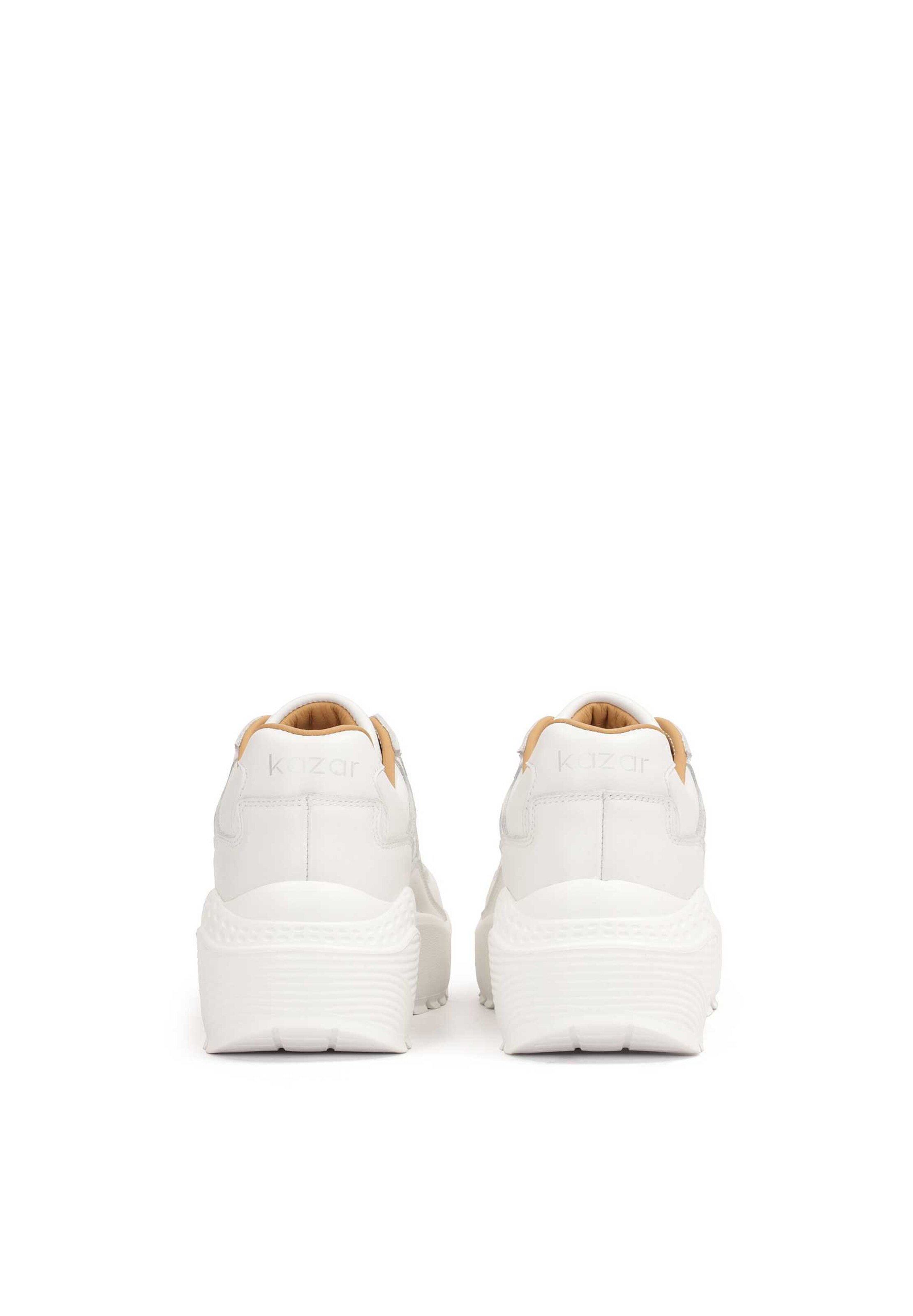 Sneaker bassa di Kazar in bianco