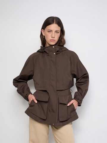 Salsa Jeans Between-seasons parka in Brown: front