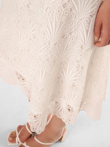 COMMA Abendkleid in Beige
