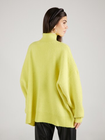 TOPSHOP Sweater in Yellow