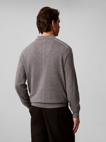 Calvin Klein Sweater in Grey