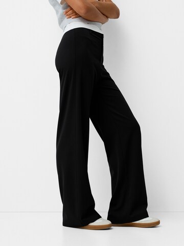 Bershka Loosefit Ráncos nadrág - fekete