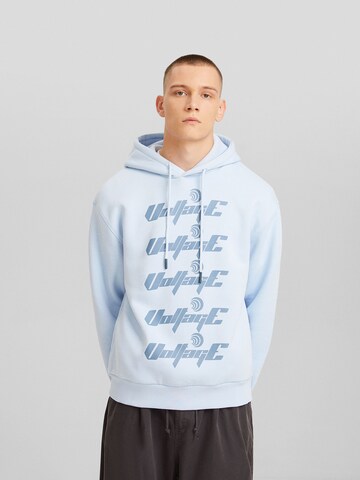 Bershka Sweatshirt in Blauw: voorkant