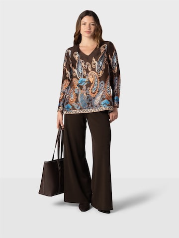 NAULOVER - Blusa ' ' em castanho: frente