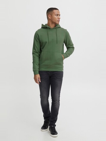 Coupe regular Sweat-shirt 'SEBASTIAN' Casual Friday en vert