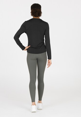 Athlecia Langarmshirt 'Miwa' in Schwarz