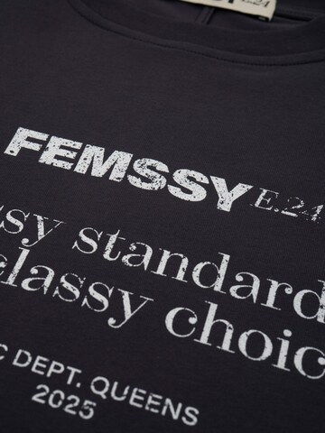 FEMSSY Shirts i grå