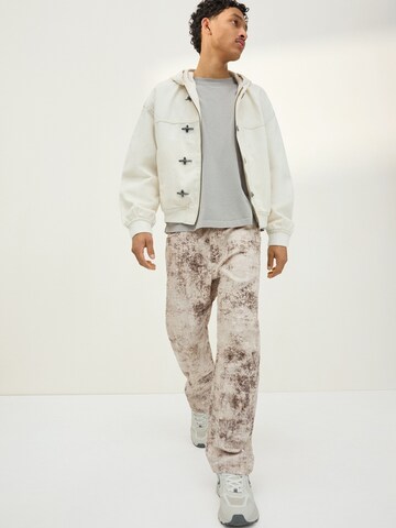 Bershka Baggy Дънки в бежово