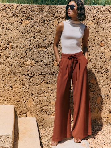 Friends Like These Wide Leg Hose in Braun