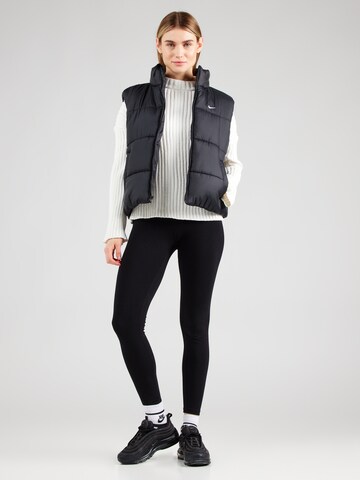 Aim'n Sports sweater in White