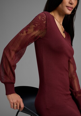 LAURA SCOTT Evening Dress in Red