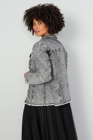 Veste mi-saison Angel of Style en gris : devant