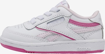 Sneaker 'Club C Revenge' di Reebok in bianco: frontale