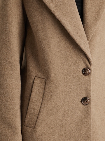 Guido Maria Kretschmer Women Between-seasons coat 'Esma' in Beige
