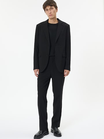 Matinique - regular Pantalón de pinzas 'Wesley' en negro