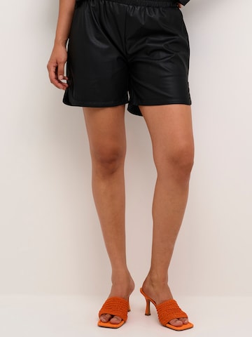 CULTURE Loosefit Shorts 'Cassandra' in Schwarz