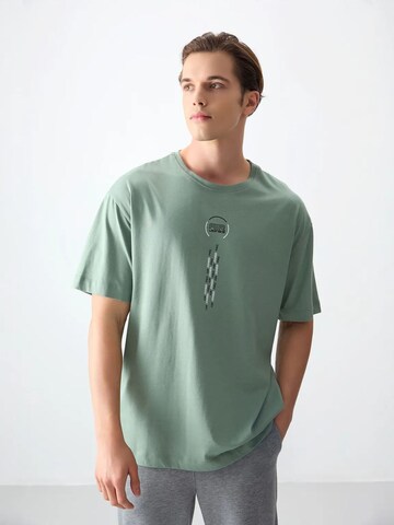 Tommy Life T-Shirts in Grün: Vorderseite