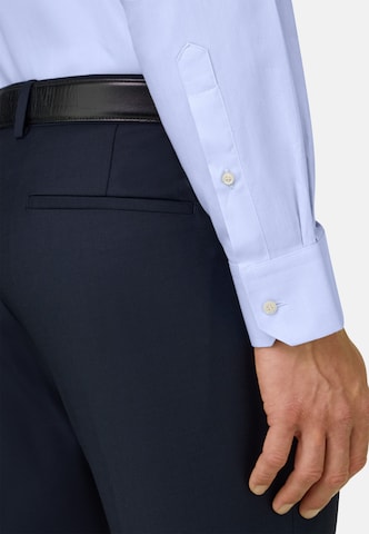 Chemise Boggi Milano en bleu : sur le côté