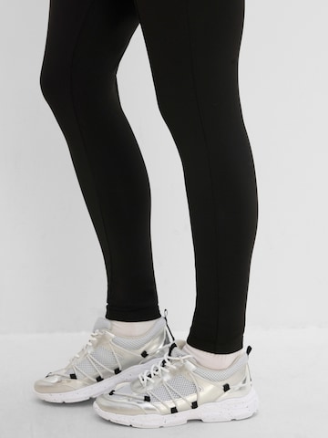 bonprix Skinny Legíny – černá