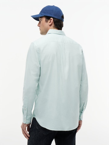 TOMMY HILFIGER Regular fit Button Up Shirt in Green