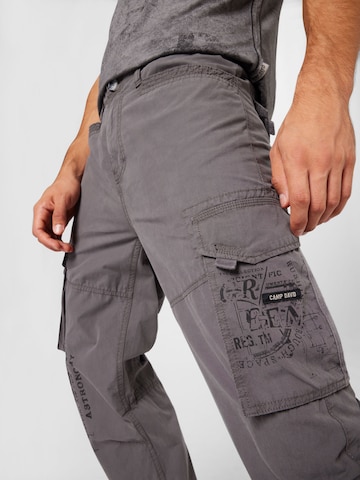 regular Pantaloni cargo di CAMP DAVID in grigio