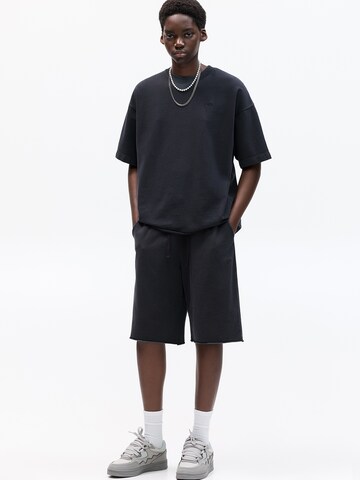 Pull&Bear Tričko 'STWD' – černá