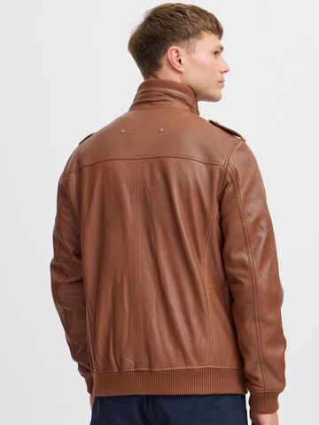 !Solid Tussenjas 'Camash' in Bruin