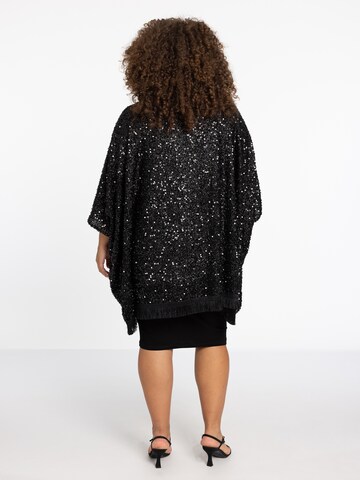 YOEK Cape in Black