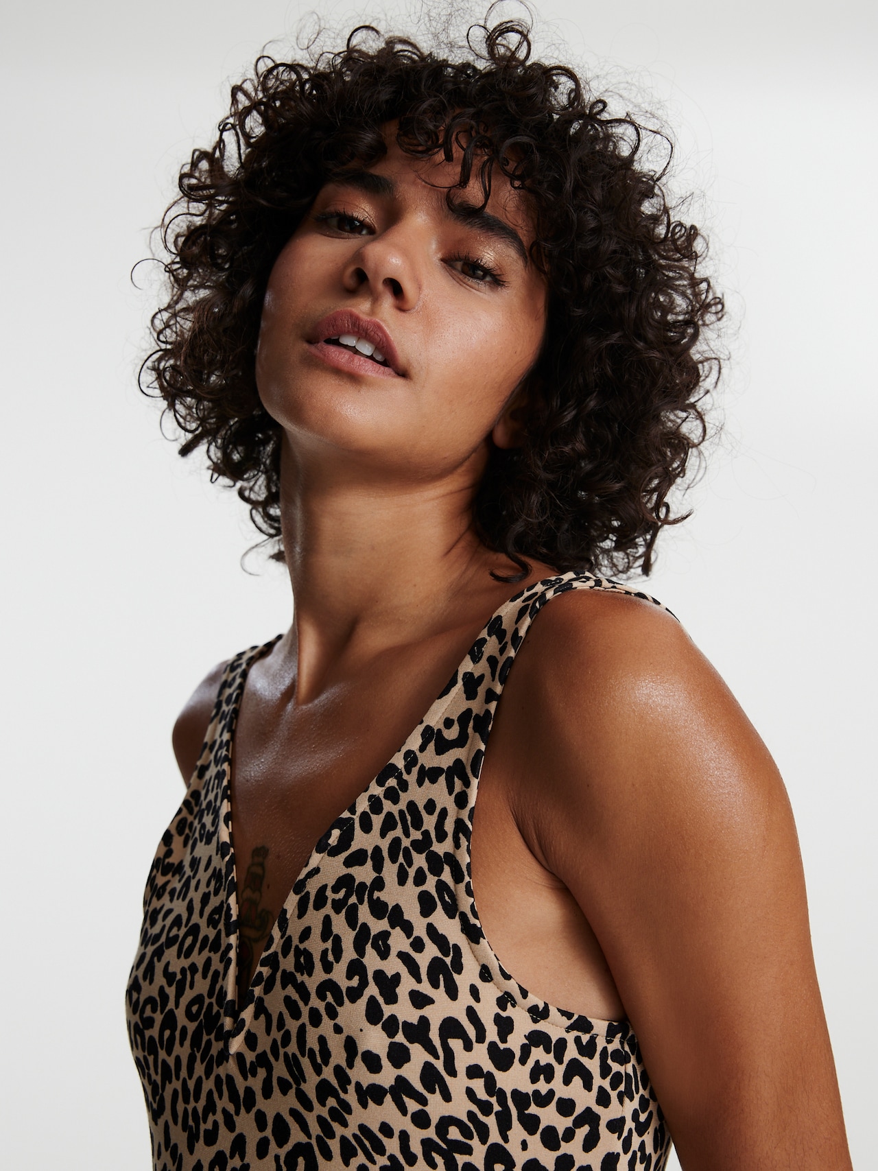 EDITED Produits Shirtbody 'Daliah' mélange de couleurs