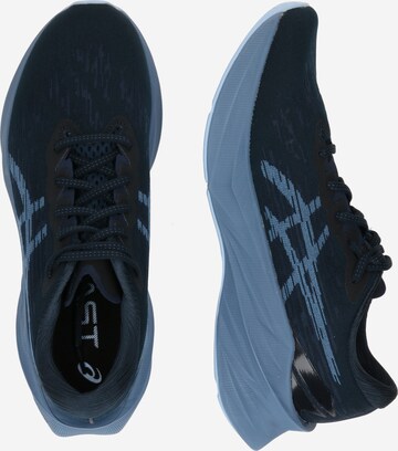 mėlyna ASICS Bėgimo batai 'Novablast 3'
