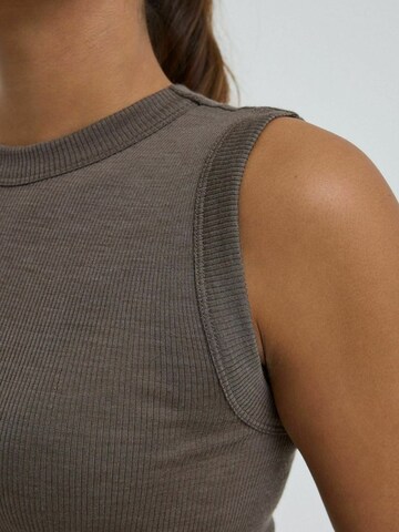 Seamless Basic Top ' Wooly ' – hnědá