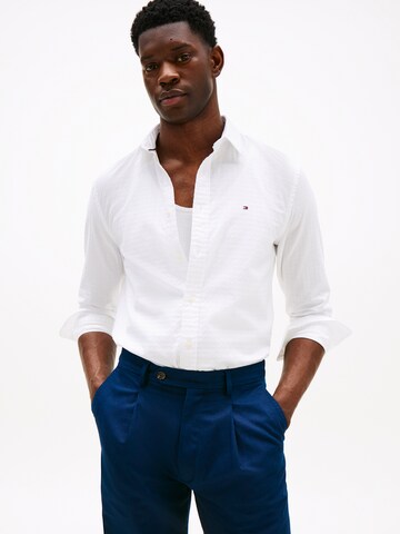 TOMMY HILFIGER Regular fit Button Up Shirt in White: front