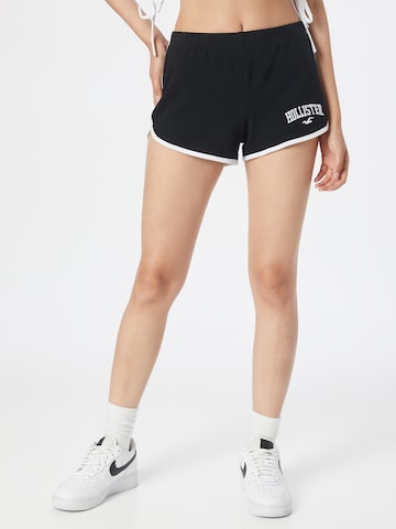 HOLLISTER Regular Shorts in Schwarz: predná strana