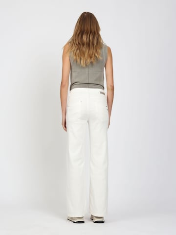 Regular Jean '94AMELIE WIDE' Gang en blanc