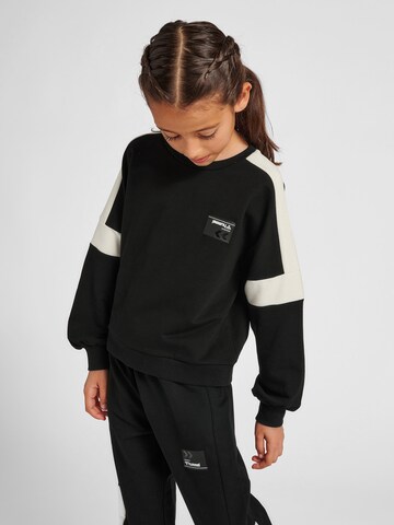 Hummel Sweatshirt in Black: front