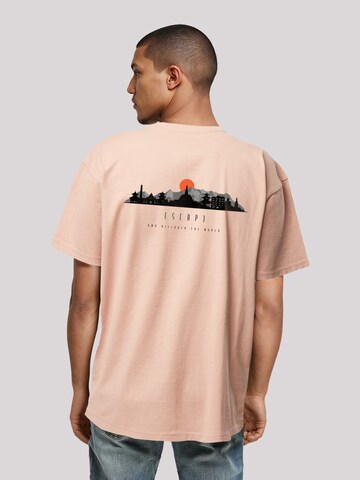 T-Shirt 'Escape Discover the World Asian Town' F4NT4STIC en beige : devant